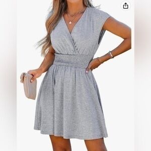 NWT - CUPSHE Women Heathered Knit Smocked Dress size medium
